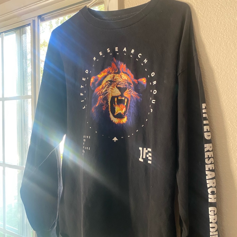 Men’s LRG Long sleeve T-shirt